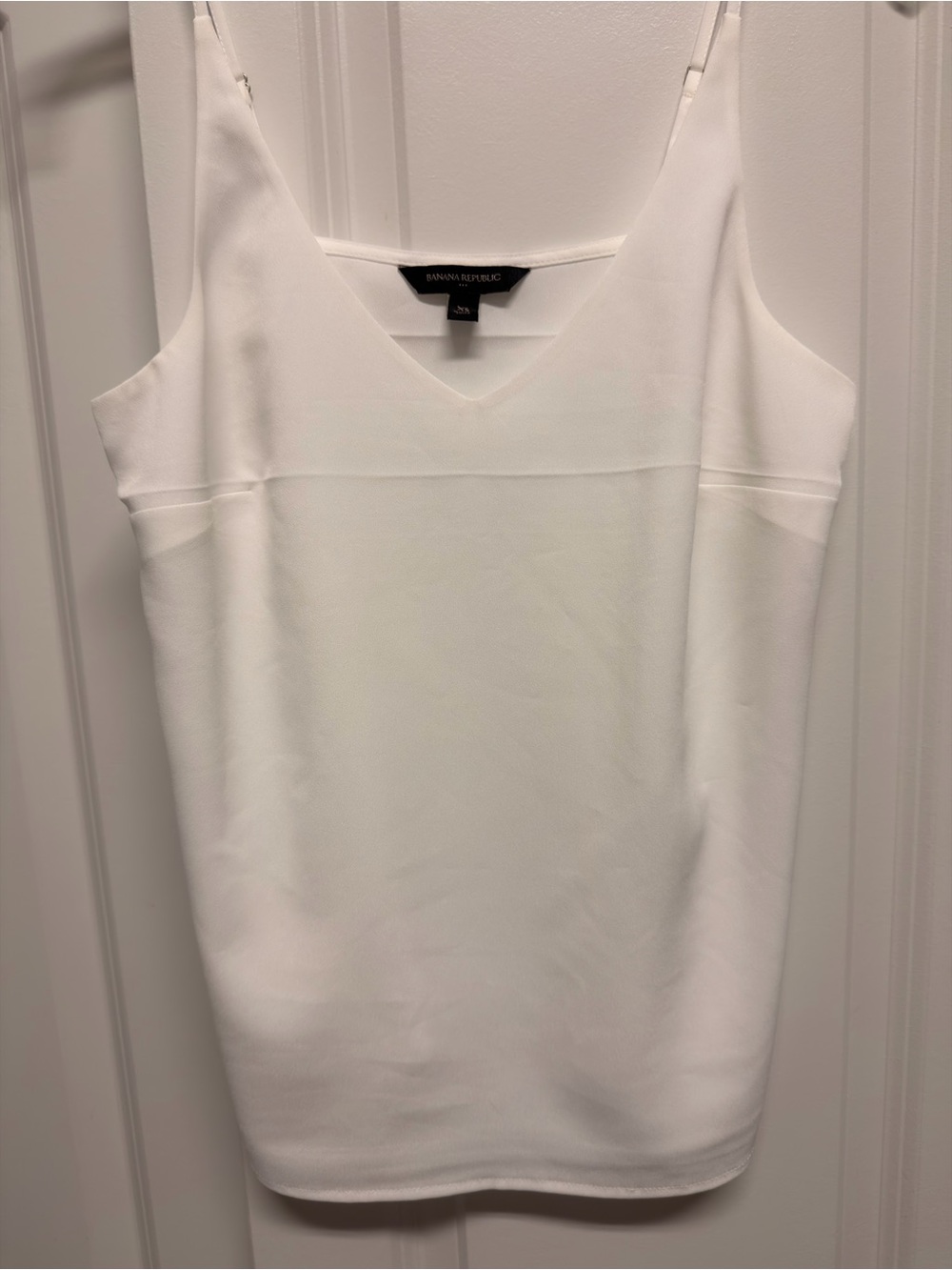 Banana Republic White V-Neck Shell Top